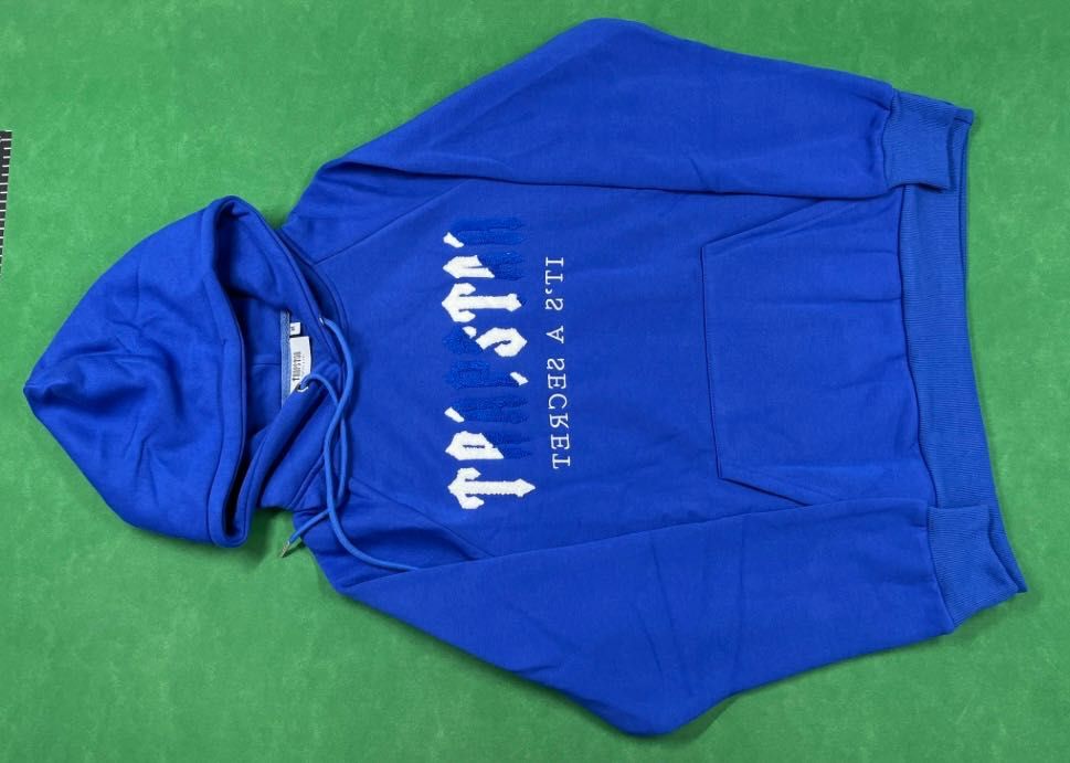 Vand hanorace trap star importate din U.S.A starea lor noi cu eticheta