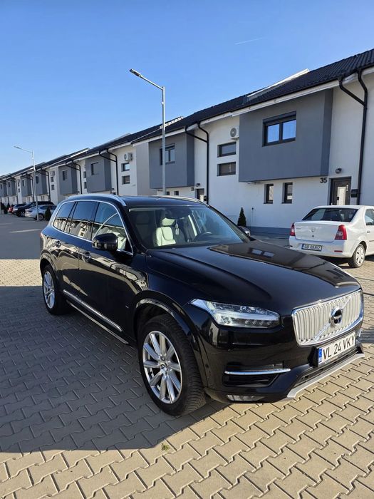Volvo XC 90 Volvo XC90 D5 AWD Inscription, întreținută exemplar, revizuită total