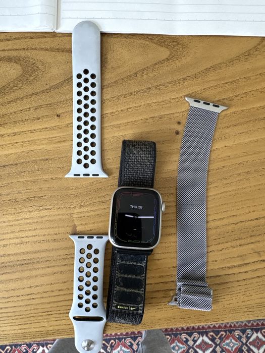 Iphone 16 128 + apple watch 7 + airpods pro luxe