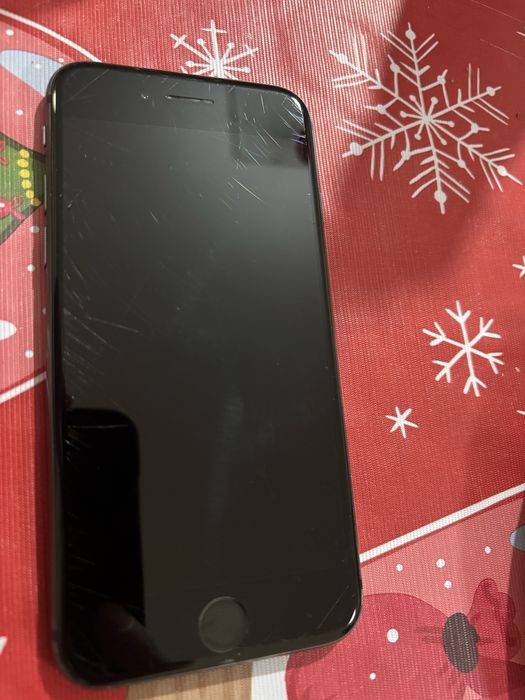 Айфон 8 продам можно на запчасти