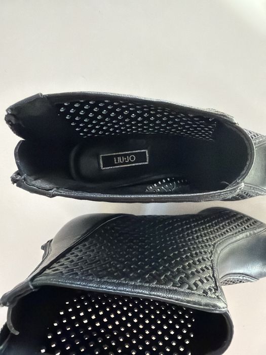 Botine negre din piele LiuJo