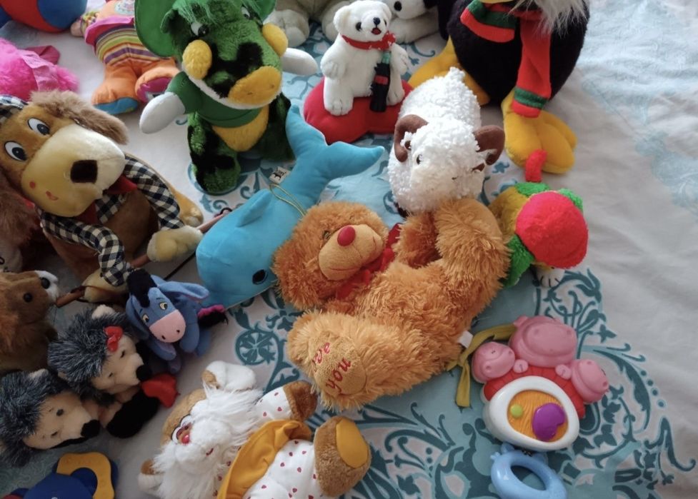 Детстки плюшени играчи