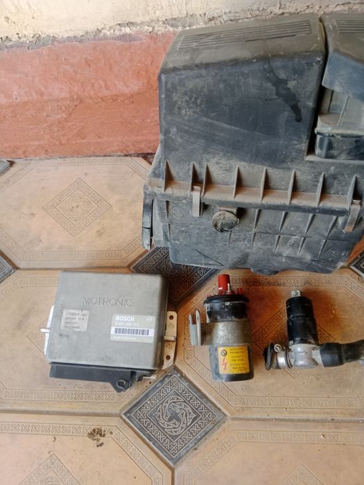 Продам запчасти БМВ м 20 б25