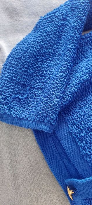 Pulover elegant cu nasturi