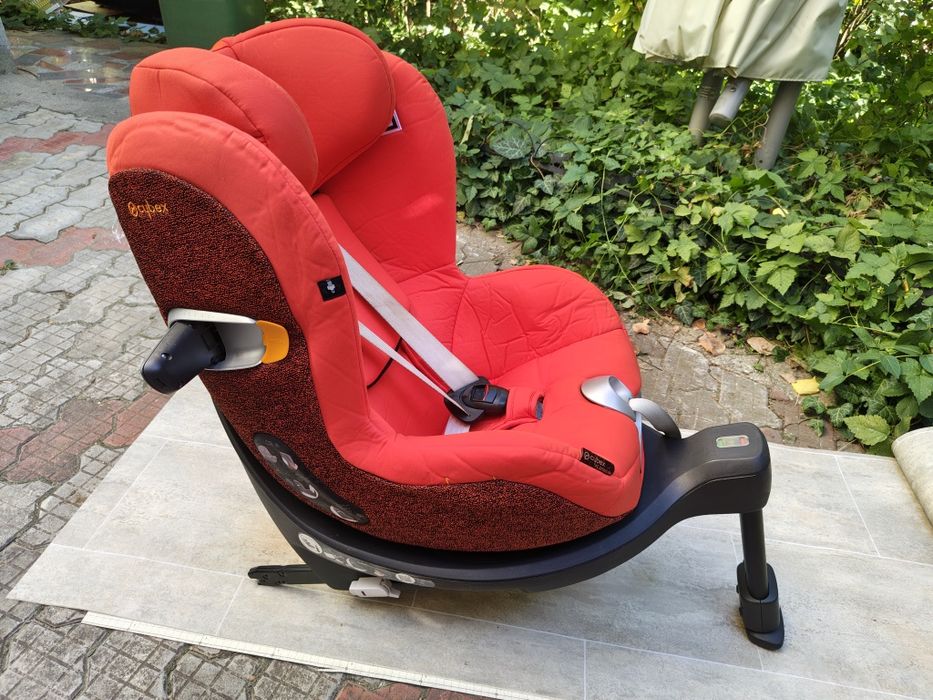 Vand scaun auto cybex cu isofix Sirona  Zi i-size  cu rotire 360 si pozitie somn