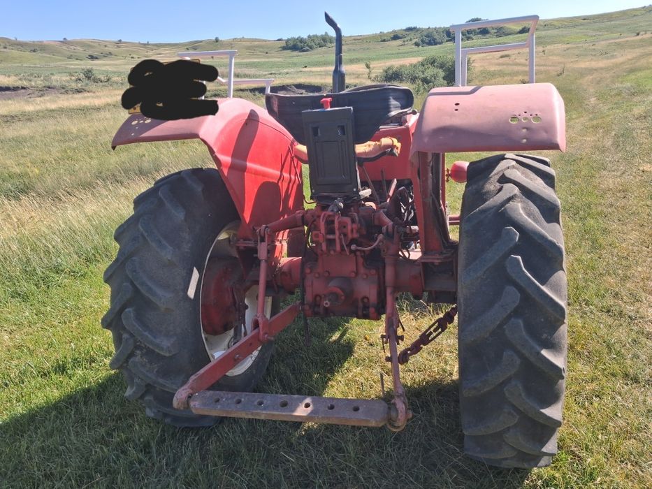 Vand tractor UTB 450