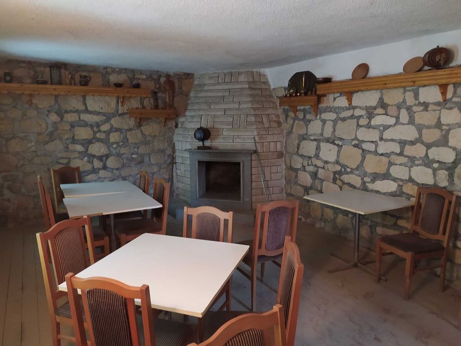 Продава се Къща в с. Мечка, Област Русе - 560 кв.м за 715 €/кв.м - Снимка #4