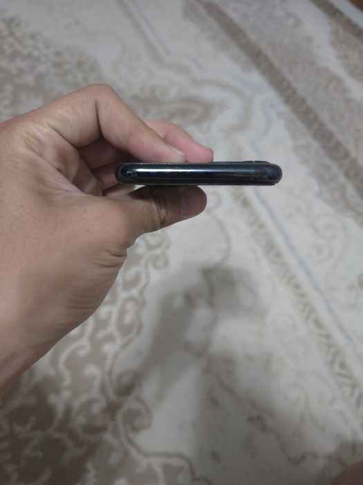 Iphone 11 pro 71% акб
