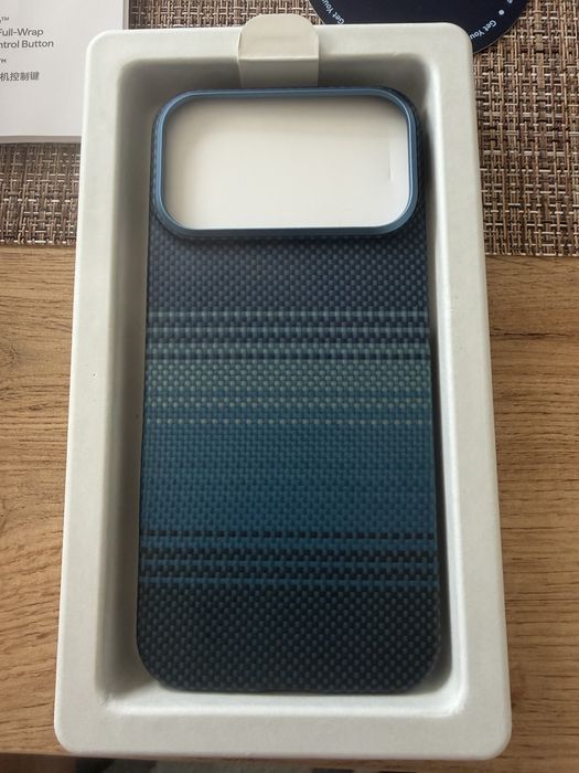 Кейсове Pitaka - Iphone 17 Pro Max// 18 Pro Max