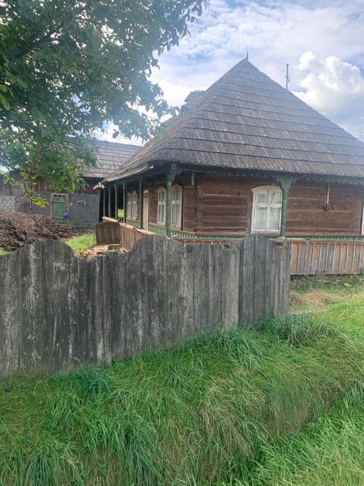 Vand casa pentru relocare