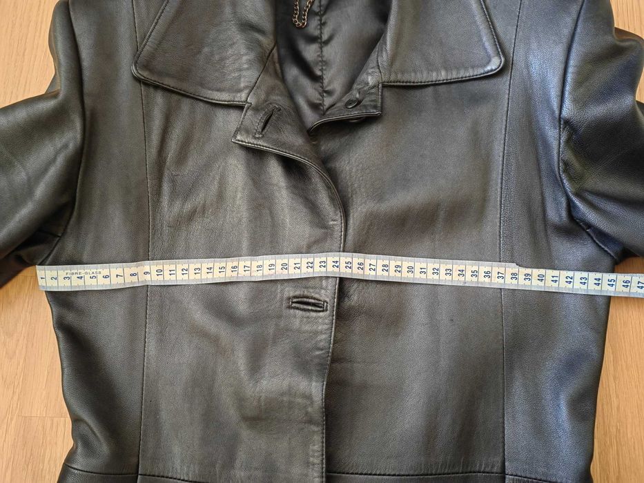 Елегантно кожено манто