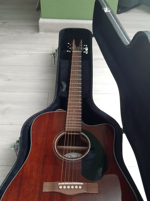 Продам гитару  Fender - CD 60SCE Dread