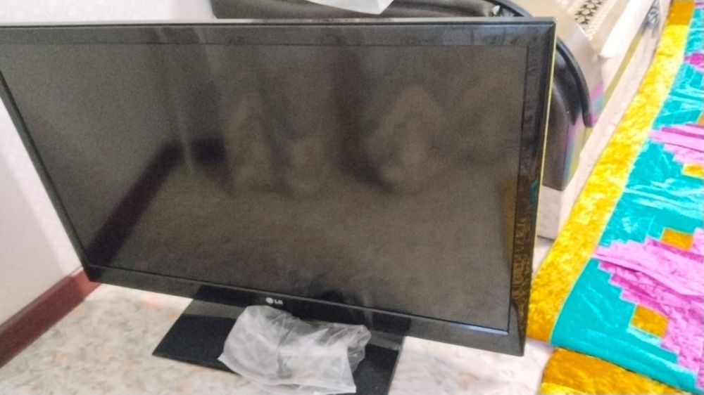 Продам телевизор lg