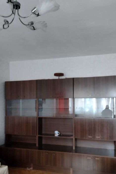 Предлагам три много добре запазени холни секции