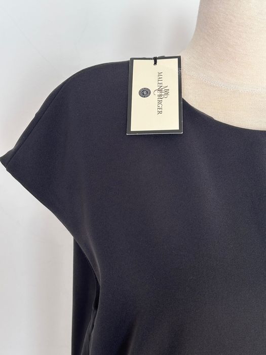 Елегантна  нова рокля Birger - Намалена