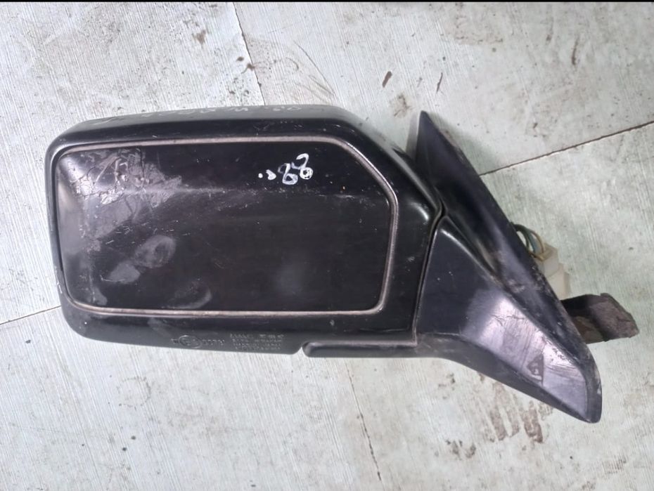 Зеркало правое Митсубиши Спейс Вагон 1 Space Wagon Mitsubishi