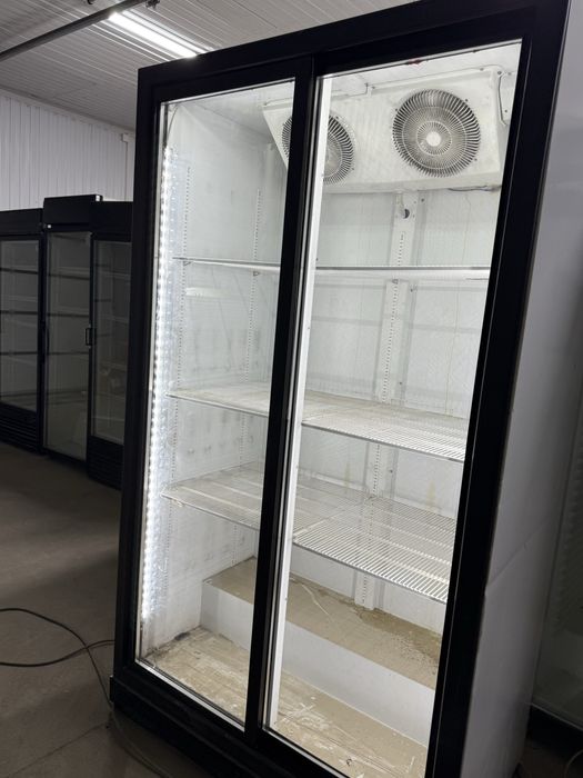 Продам холодилник витриныие