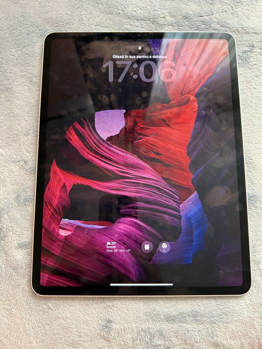 iPad Pro 12.9 4th Gen 256GB Cellular + Magic Keyboard Apple – Stare impecabilă