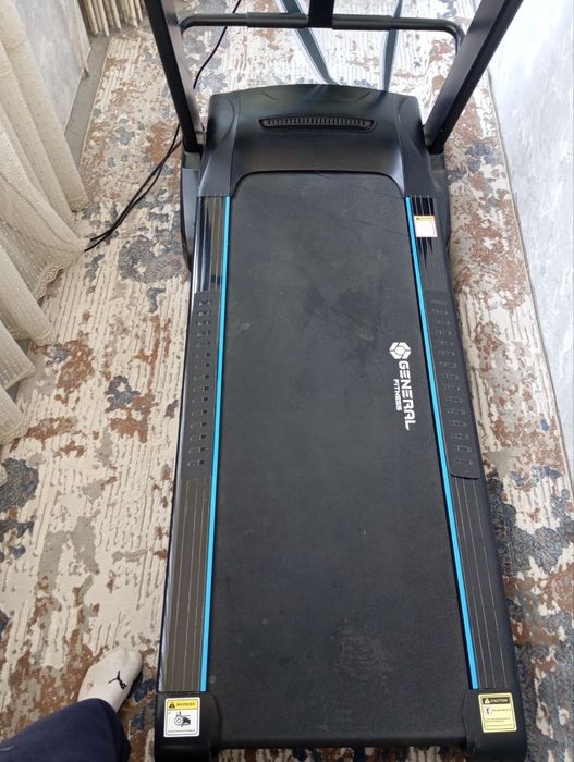 Беговая дорожка отличном состояние. Югуриш йўлакча