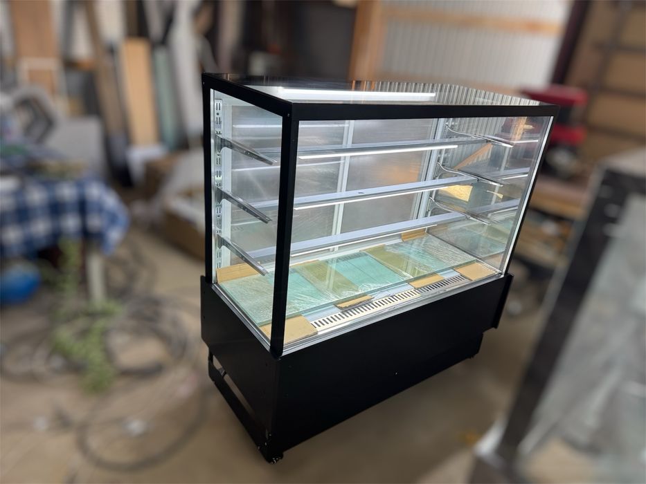 Холодильник витринный