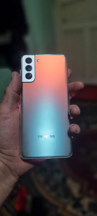 Samsung 21+ sotiladi