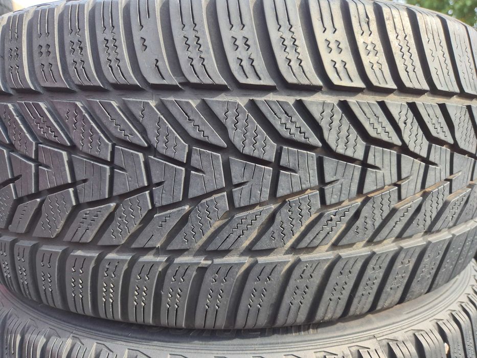 2 Anvelope de IARNA - 225/45/18 95H - Hankook Winter - Stare F BUNA - DOT 2022 !