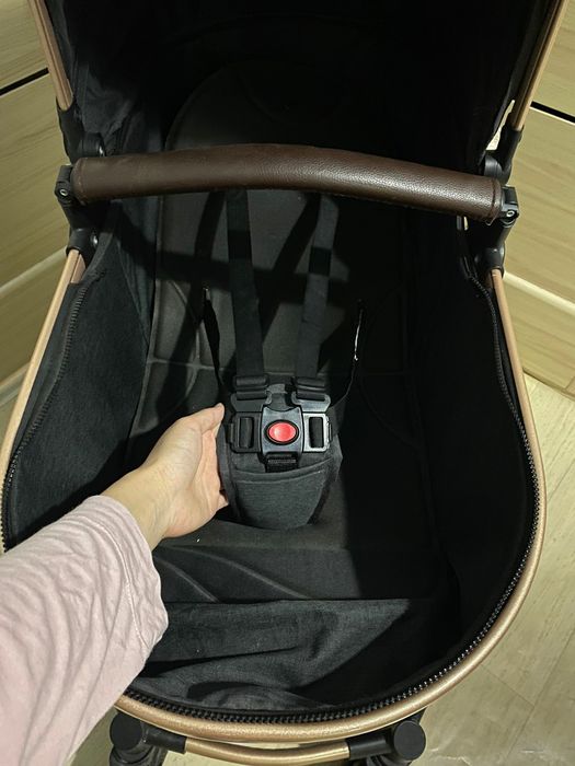 Продам коляску в хорошем состоянии