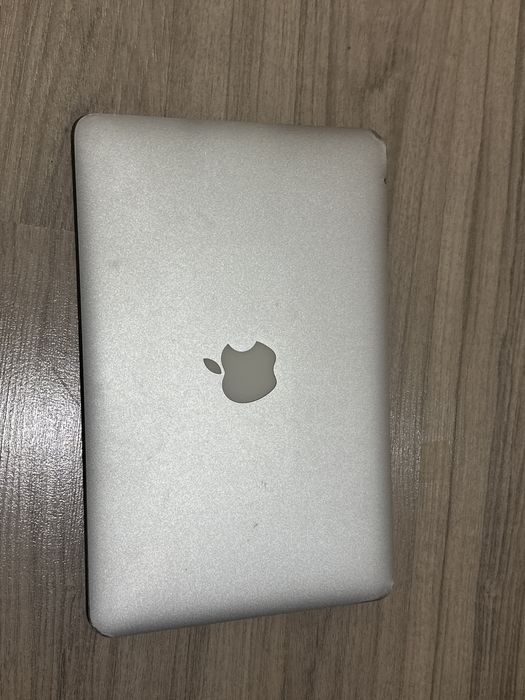 Macbook air 11” (не работает)