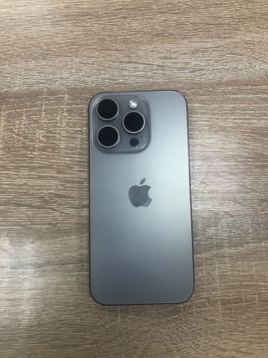 Iphone  15 про 8/128гб  (A4)