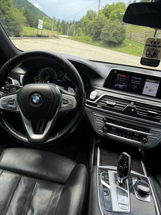 BMW 7 Series 2018 — imagine 5