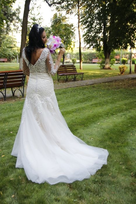 Vand rochie mireasa