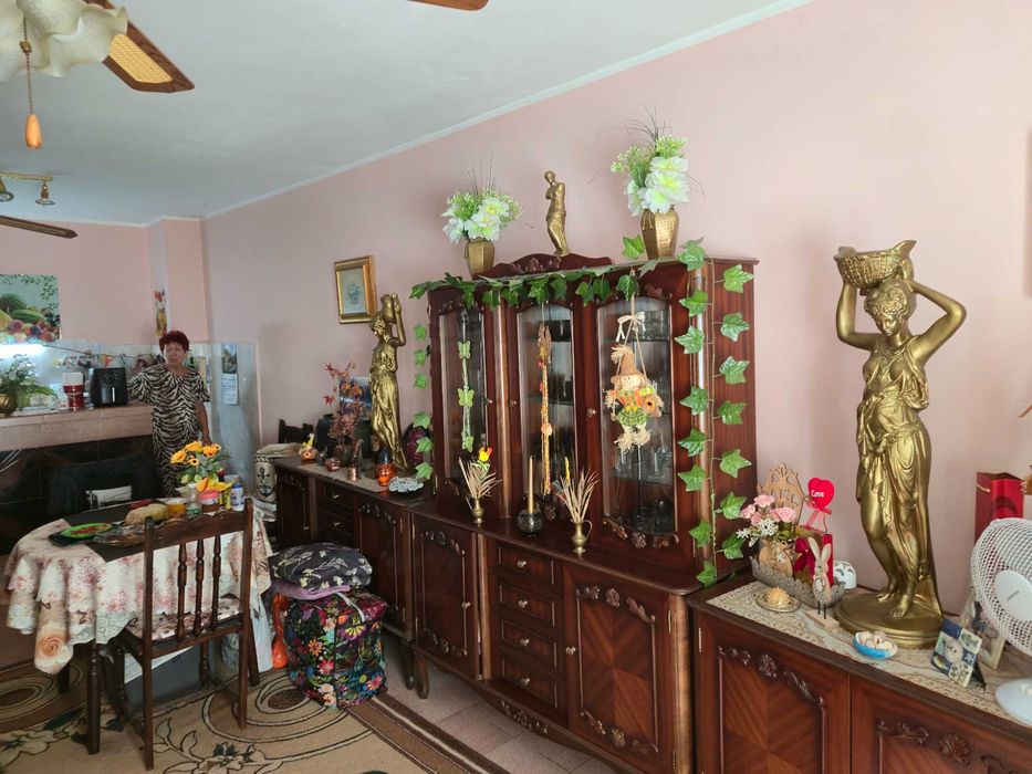 Продава се Двустаен апартамент в Долни чифлик - 77 кв.м за 2143 €/кв.м - Снимка #8