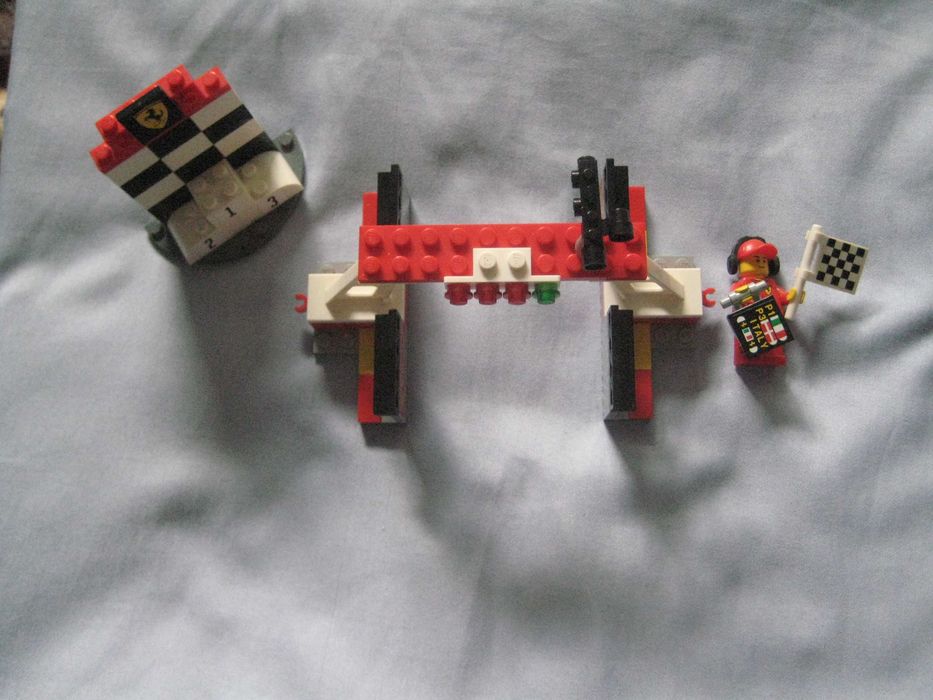 LEGO Shell V -Финална линия и подиум (40194)