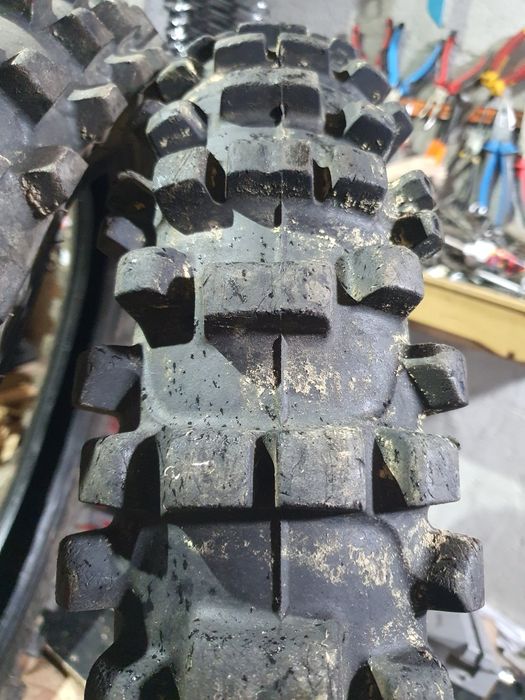 100 90 19 (dunlop bridgestone michelin pirelli) 110 90 19 cross enduro