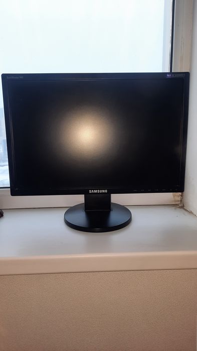 Манитор  манитор манитор