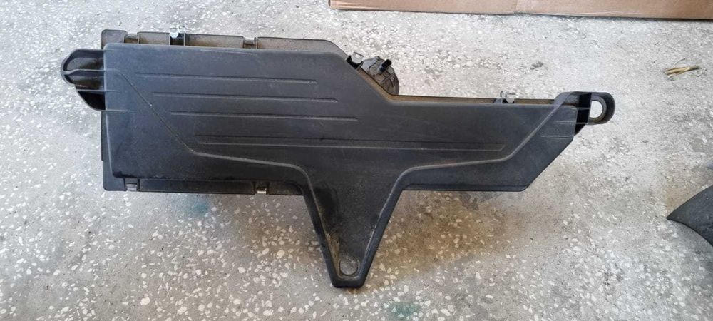 Carcasa filtru aer BMW F20 F21 F22 F23 F30 F31 F32 F3 N47 8511655