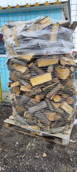 Vand cherestea si lemn de foc