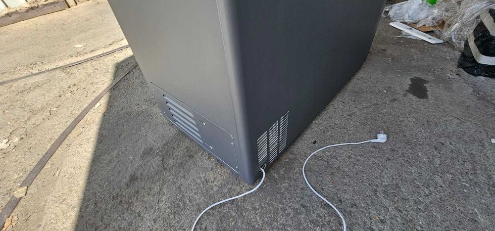 Lada Congelare cu LED si COSURI / 102, 122, 144, 166, 190cm / NOU