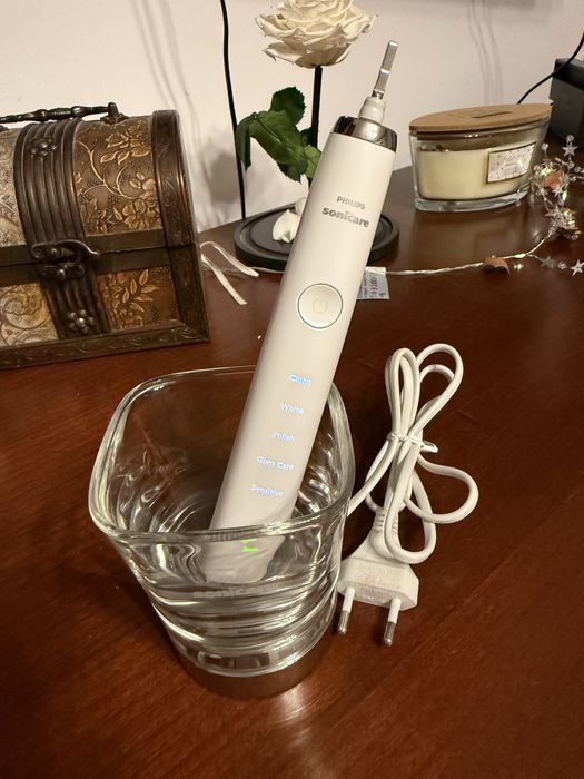 Philips Sonicare DiamondClean (HX9331, Alb)