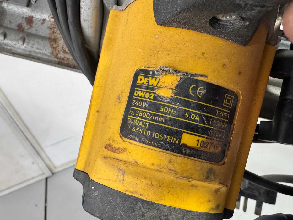 Ръчен циркуляр - Dewalt 1150 W