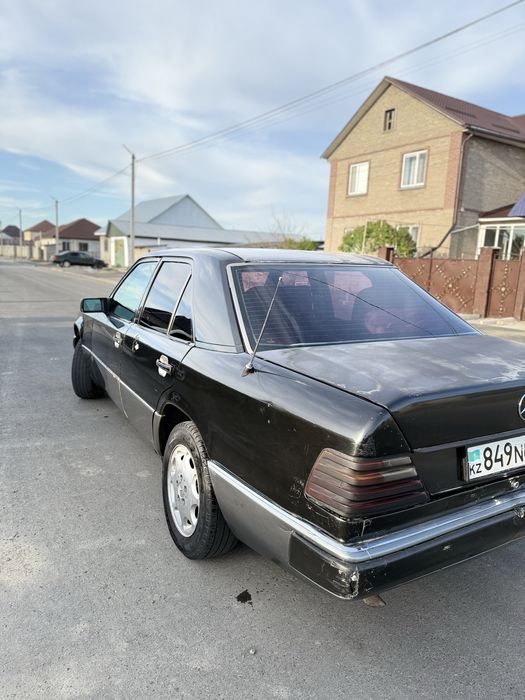 Продам мерседес w124 e230
