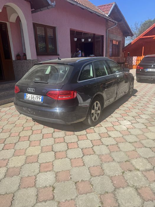 Audi a4 b8 2011 143 cp 2.0 tdi