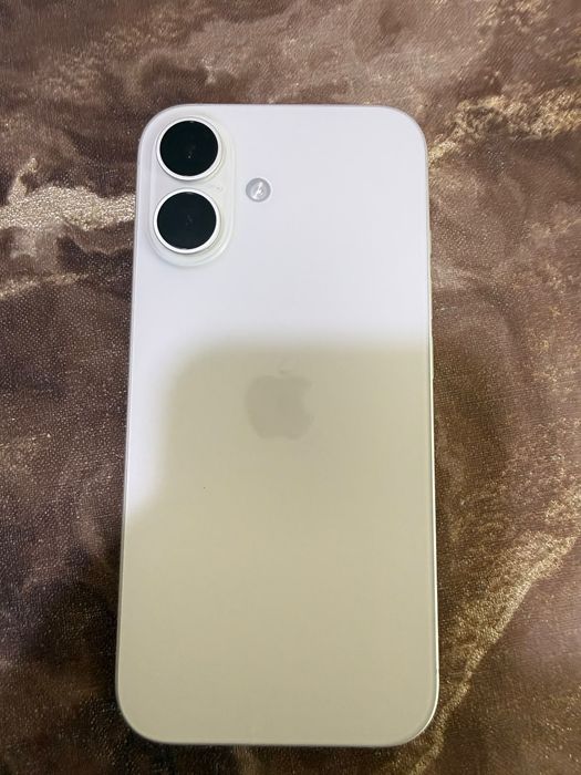 Iphone 16 impecabil