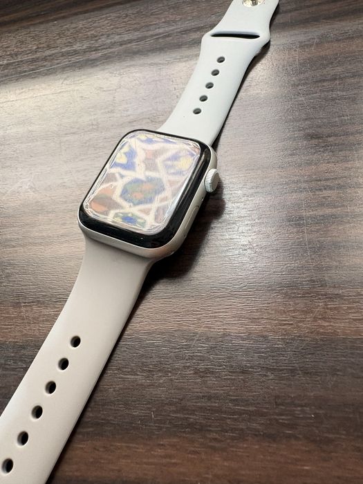 Apple Watch SE 44 мм
