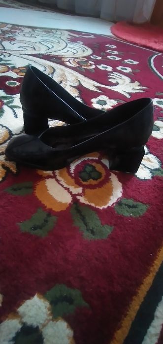 Кожаные туфли 38 размер 350 тысяч