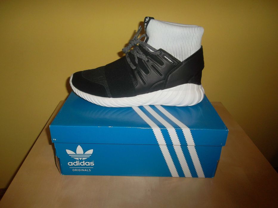 Adidasi Adidas Tubular Doom marimea 43 1/3
