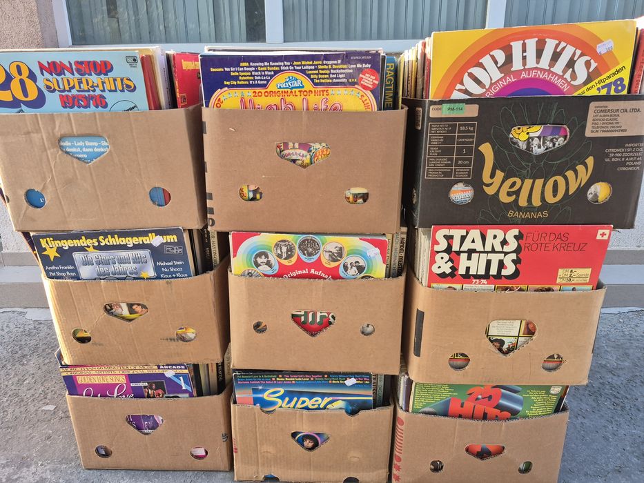 Vând Lot 100lp Discuri Vinil colectie muzica usoara straina mixta pentru pick-up