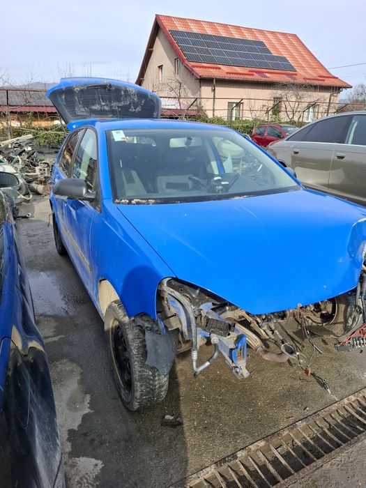 Dezmembrez polo 9n3 1.2 benzina