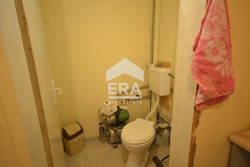 Дава се под наем Магазин в Хасково, Любен Каравелов - 150 кв.м за 612 € - Снимка #5