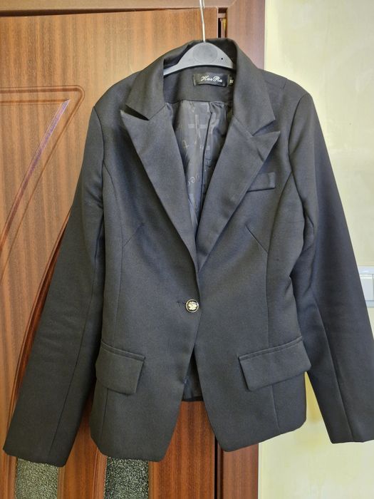 Vând sacou damă marimea M